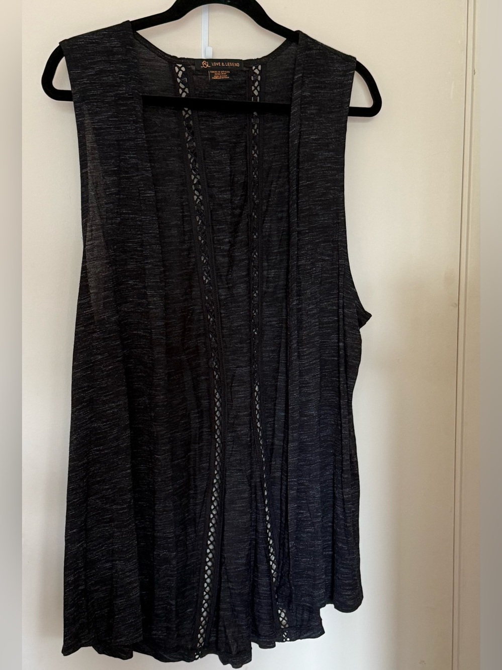Love & Legend Black Open-Front Knit Vest Tank